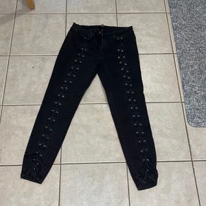 Black Skinny Jeans